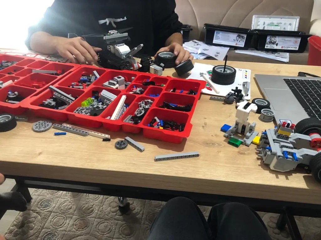 Çocuk Evleri Sitesi Müdürlüğü’ndeki çocuklarımıza yönelik Robotik Kodlama Eğitimi Kursu